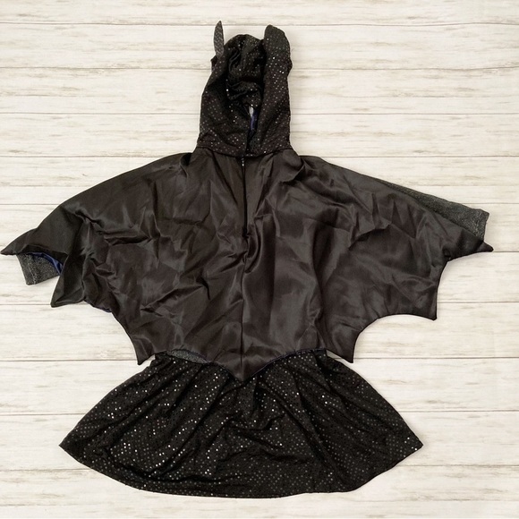 Batgirl Costume - Picture 2 of 6